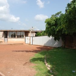 L'entrée principale de Tropical Bois à Adzopé